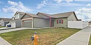 AIRWAY HEIGHTS RANCHER ON AN OVERSIZED LOT