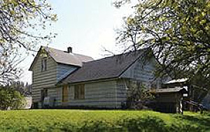 HOME IN SOUTHERN STEVENS COUNTY ON 15 ACRES