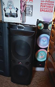 PORTABLE RECHARGEABLE SPEAKERS