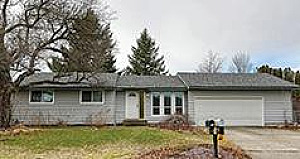 BLOCKS FROM EAST FARMS ELEMENTARY ON 1/4+ ACRE LOT