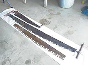 I BUY OLD CROSSCUT SAWS FOR TRAIL CREWS