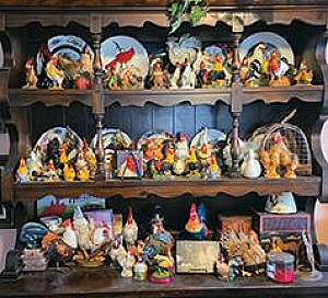 CHICKEN FIGURINES & ASSORTED ITEMS