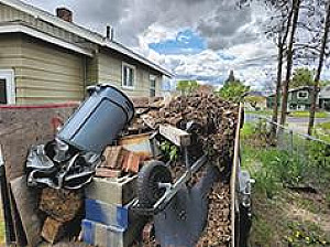 JUNK HAULING & DEBRIS REMOVAL