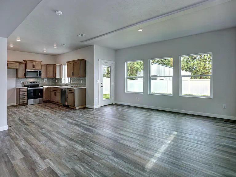 NEW CONSTRUCTION GLASGOW TWO STORY HOME