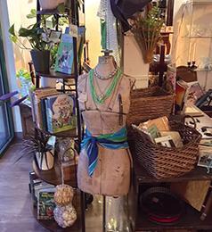 ALOHA VINTAGE MERCANTILE