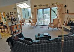 GREAT VIEWS FROM THIS LARGE SPOKANE VALLEY CONDO