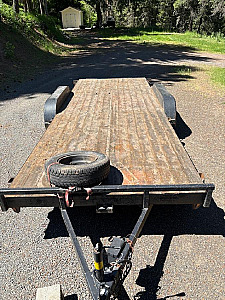 18FT FLATBED DUAL AXLE TRAILER