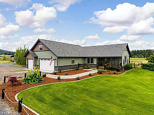 SCENIC LIVING ON NEARLY 10 ACRES