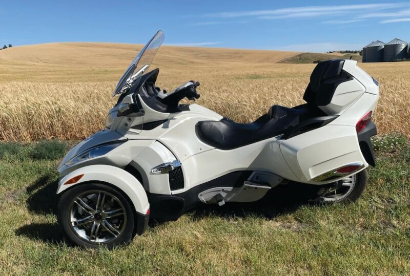 2011 CAN-AM SPYDER RT LIMITED TRIKE