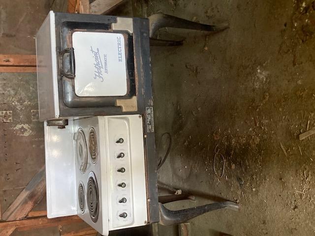 VINTAGE HOTPOINT AUTOMATIC ELECTRIC RANGE