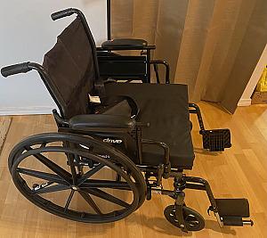 NEARLY NEW DRIVE BRAND WHEELCHAIR