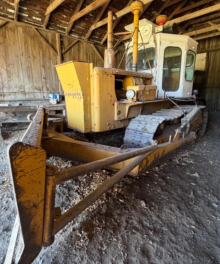 CLINTS & LAM AUCTION IN COLTON, WASHINGTON