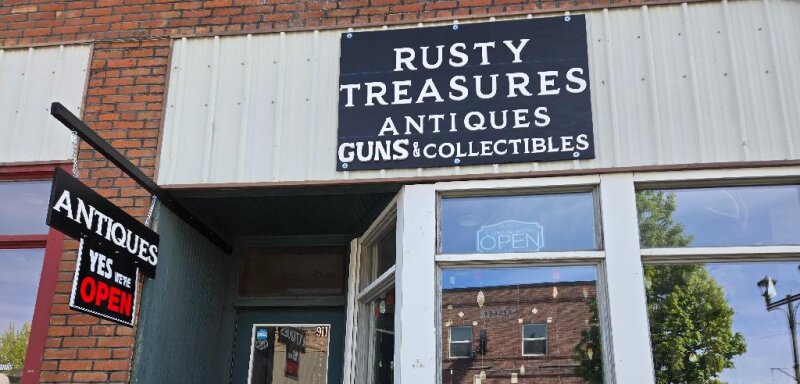 RUSTY TREASURES IN DOWNTOWN ST. MARIES IDAHO