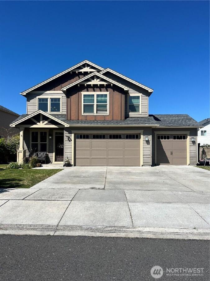 CONVENIENTLY LOCATED HOME IN MOSES LAKE
