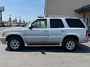 2004 CADILLAC ESCALADE
