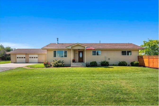 CUSTOM HOME ON 3.7 ACRES
