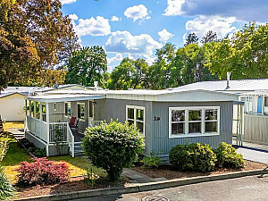 NEW PRICE! LOW MAINTENANCE LIFESTYLE AT SANDY 