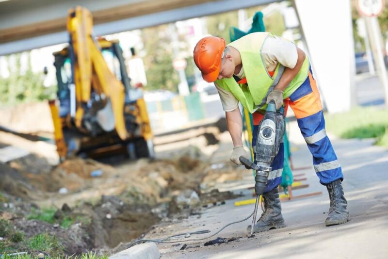 HEARING LOSS CAUSED BY NOISY JOB?