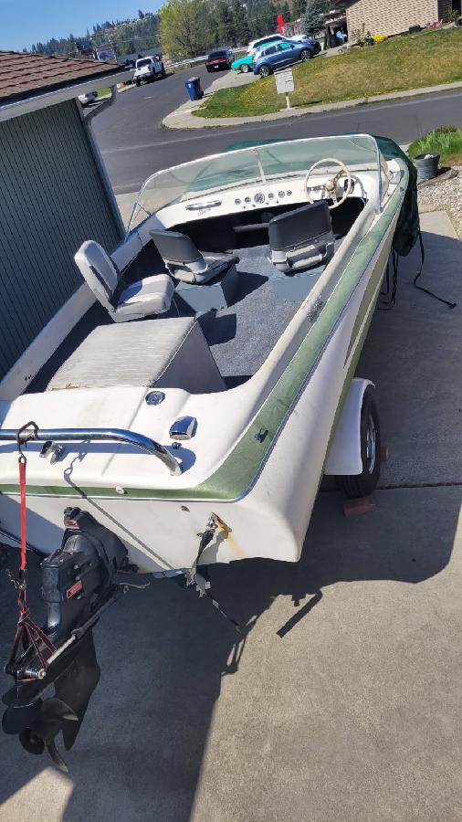 1970 JOLLY ROGER 19' SKI BOAT 