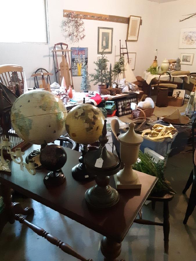 SOUTH HILL GARAGE SALE 