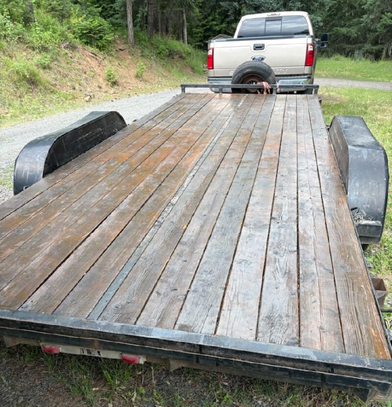 18FT FLATBED DUAL AXLE TRAILER