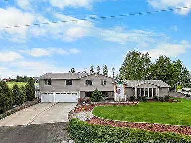 STUNNING 4.85 ACRE VALLEYFORD PROPERTY