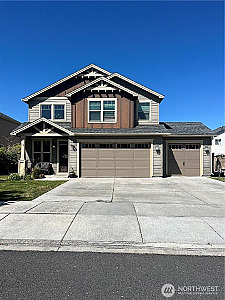 CONVENIENTLY LOCATED HOME IN MOSES LAKE
