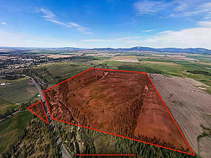 STUNNING 157.08 ACRE ESTATE OFFERING SWEEPING VIEWS