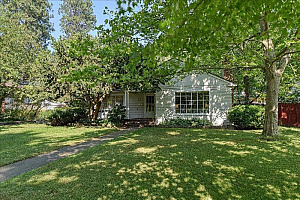 HISTORIC CORBIN PARK HOME WITH MOTHER-IN-LAW SUITE OR