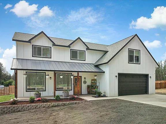 PANORAMIC VIEWS! COUNTRY LIVING ON NEARLY 5 ACRES