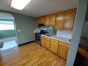 DELUXE DUPLEX IN LEWISTON