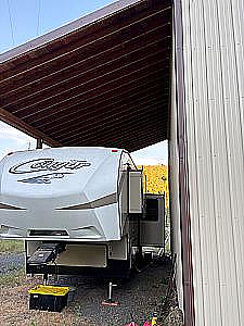 2016 31' KEYSTONE COUGAR 5TH WHEEL 