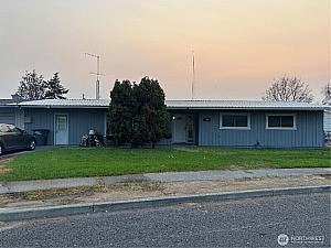 SPACIOUS HOME WITH A SHOP IN MOSES LAKE