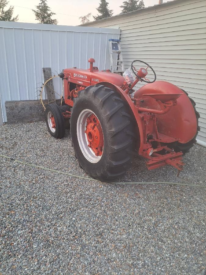 1953 INTERNATIONAL MCCORMICK SUPER WD6