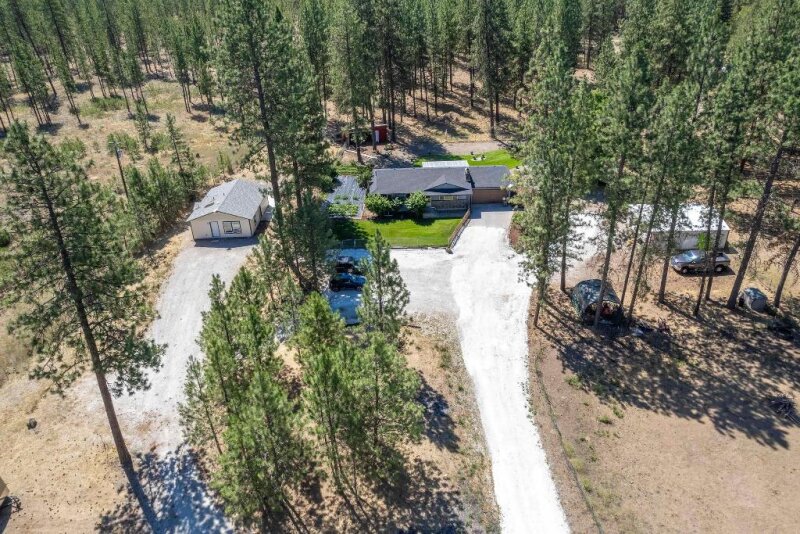 NEW PRICE! NEAR LONG LAKE & THE SPOKANE RIVER