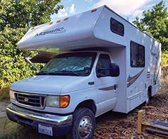 2005 FOUR WINDS MAJESTIC MOTORHOME