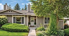 YOUR NEW HOME IS WAITING! BRIGHT & MOVE IN READY