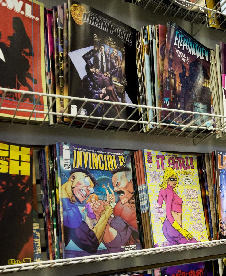 GARLAND TREASURE TROVE IS BUYING COMICS, SPORTS &