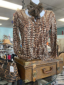 DISCOVERY SHOP HAS TRENDY FASHION TO UPDATE YOUR FALL