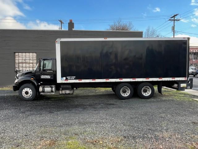 2007 INTERNATIONAL 4400 BOX TRUCK/ STRAIGHT TRUCK