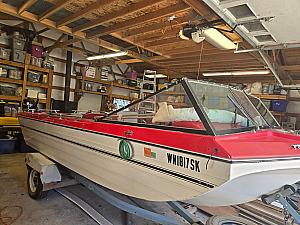 1973 PIPESTONE-MARINER 18' FISH & SKI VINTAGE TRI-HULL 