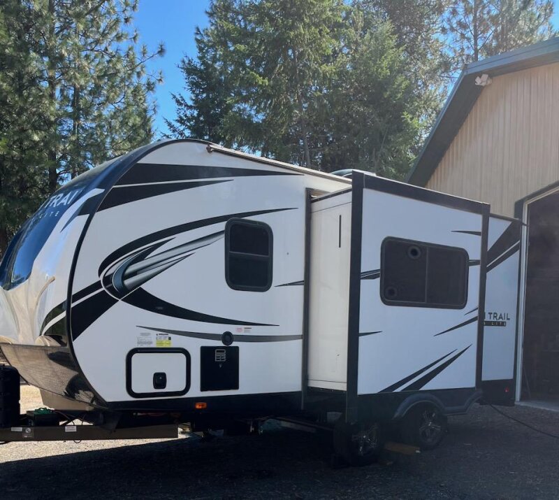 2021 HEARTLAND NORTH TRAIL 21' TRAVEL TRAILER