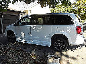 HANDICAP ACCESSIBLE 2019 DODGE GRAND CARAVAN 