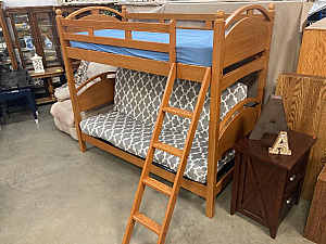 ESTATE FURNITURE & VINTAGE ITEMS