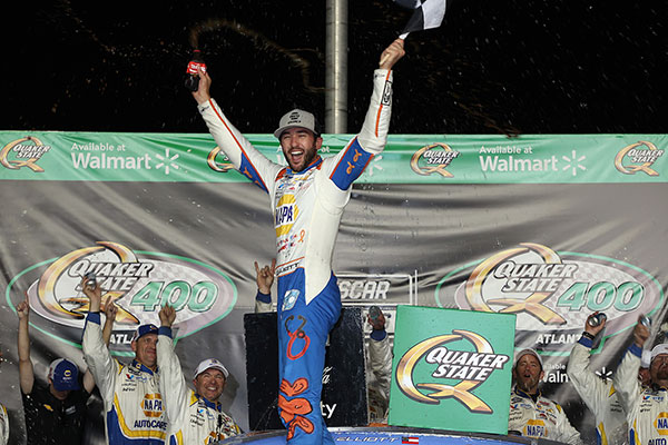 Chase Elliott breaks drought with victory  at EchoPark
